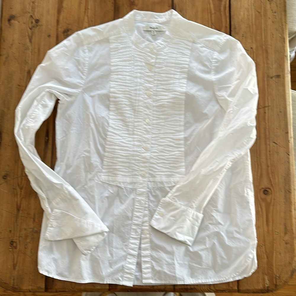 Madewell white band collar tuxedo shirt, size M, French cuffs.